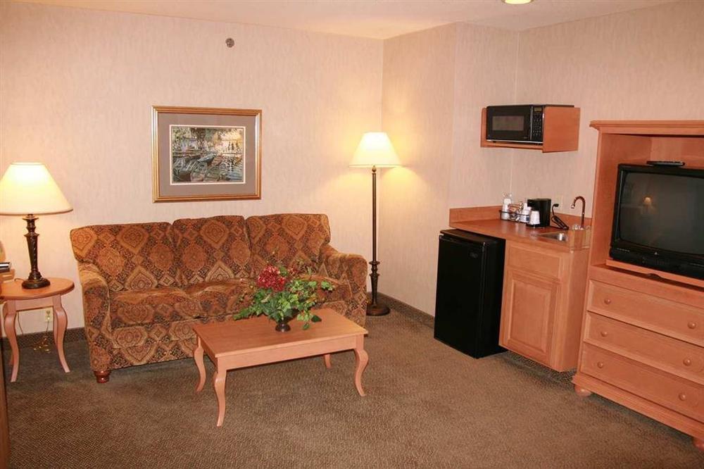 Hampton Inn Saint Robert Room photo