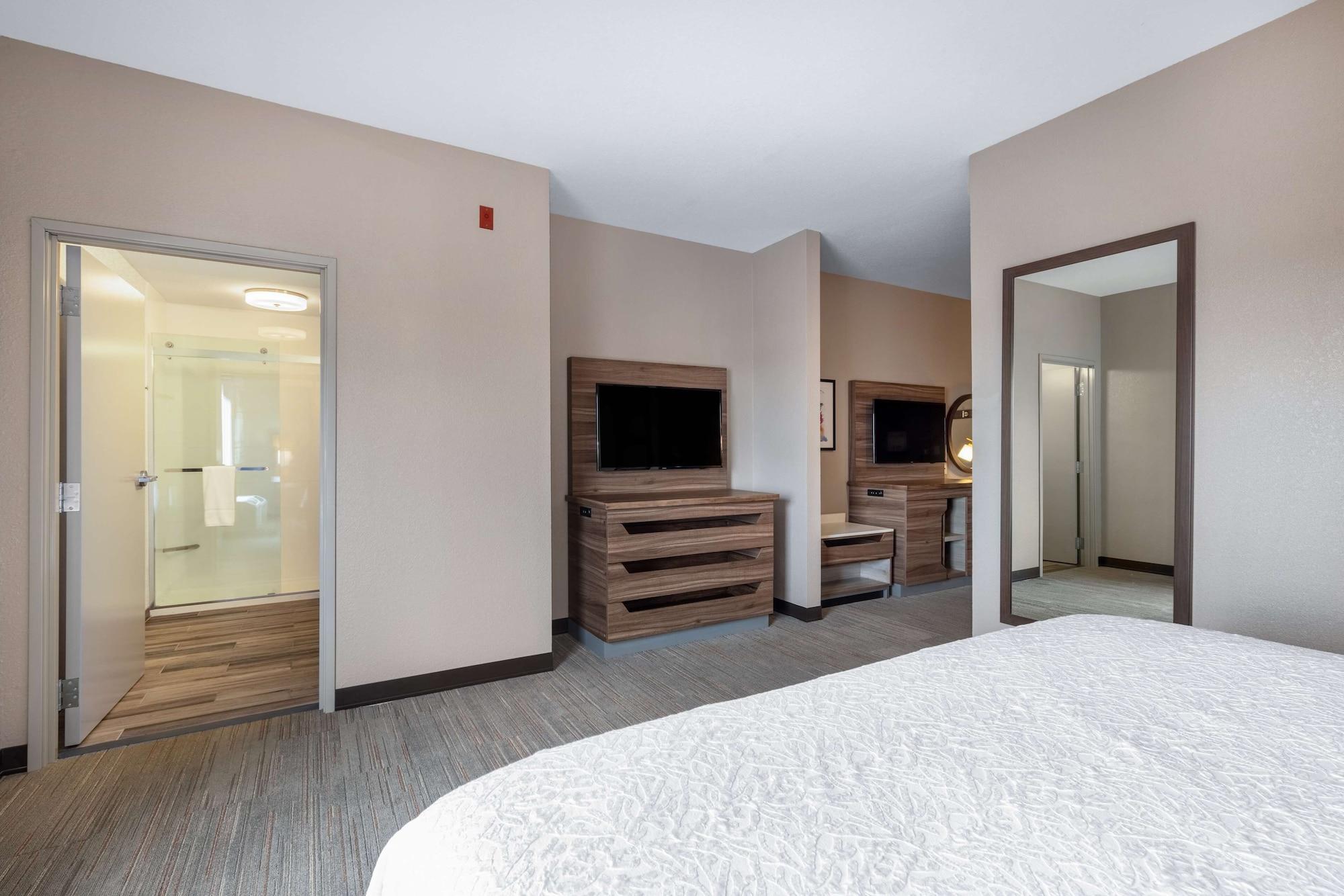 Hampton Inn Saint Robert Exterior photo