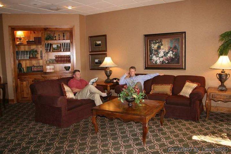Hampton Inn Saint Robert Interior photo